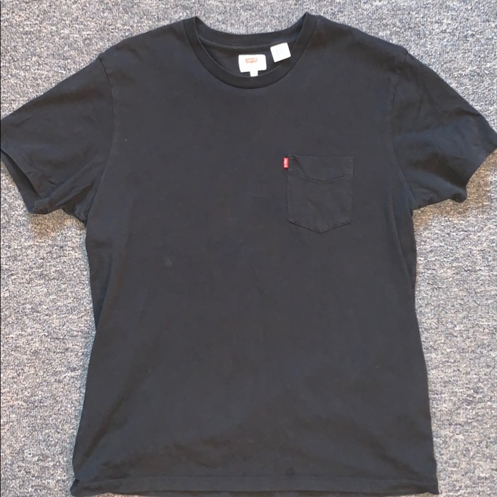 Levi’s Supima men’s basketball pocket tee